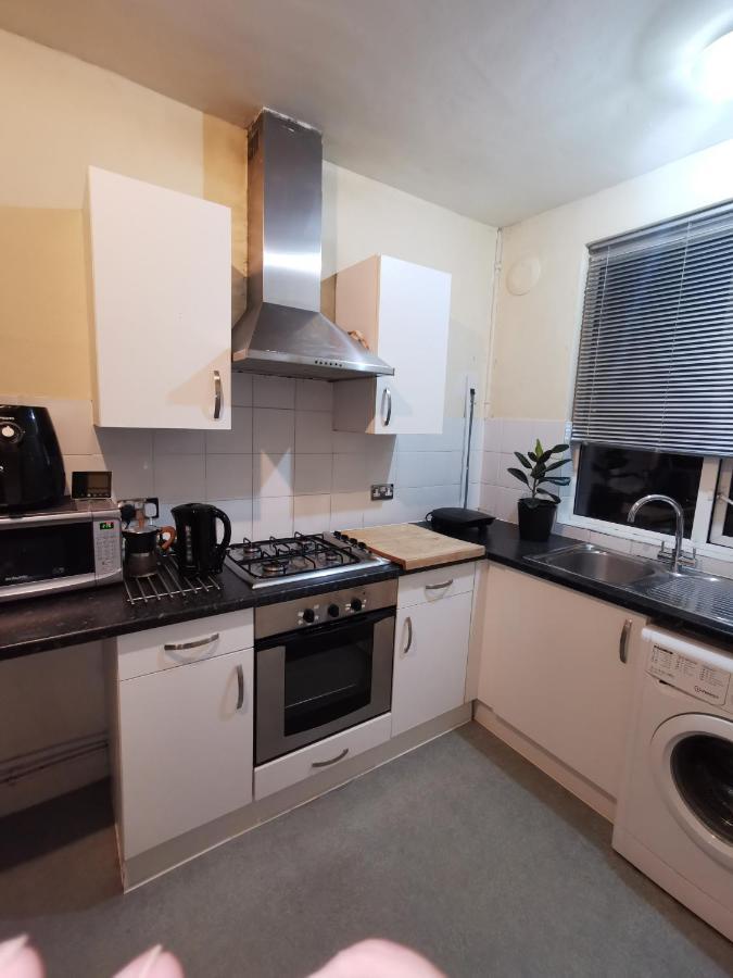 Neat Double Room Londres Exterior foto